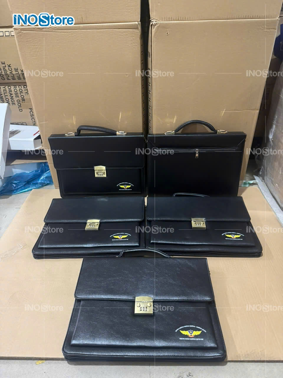 Top 10 mẫu cặp xách tay công sở in logo làm quà tặng đối tác sang trọng Top 10 mẫu cặp xách tay công sở in logo làm quà tặng đối tác sang trọng