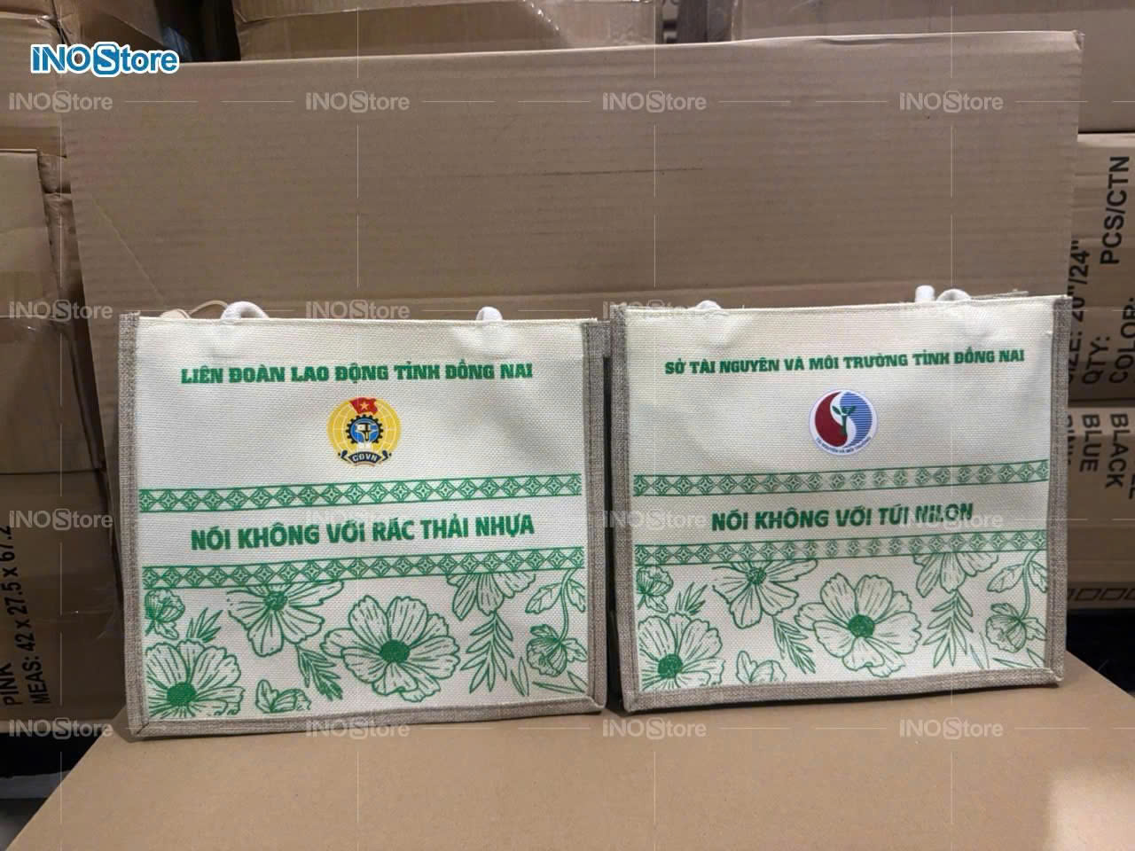 Quà tặng doanh nghiệp theo yêu cầu, balo, vali, túi xách, cặp da in logo giá tốt tại TPHCM Quà tặng doanh nghiệp theo yêu cầu, balo, vali, túi xách, cặp da in logo giá tốt tại TPHCM