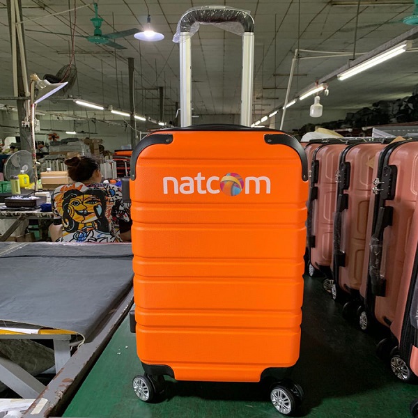 Vali Sakos in logo quà tặng doanh nghiệp giá trị cao cho khách hàng VIP | Ino Store Vali Sakos in logo quà tặng doanh nghiệp giá trị cao cho khách hàng VIP | Ino Store
