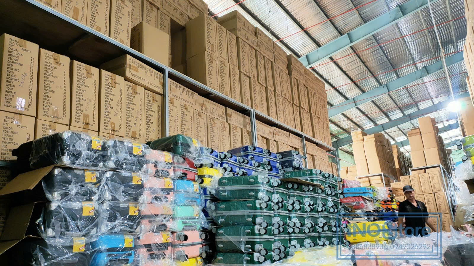 Qu&agrave; tặng kh&aacute;ch h&agrave;ng vali, balo, t&uacute;i x&aacute;ch, cặp da cao cấp in logo