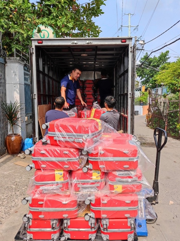 Các mẫu vali kéo giá rẻ tại kho Hà Nội, hàng có sẵn số lượng lớn giao hàng nhanh Các mẫu vali kéo giá rẻ tại kho Hà Nội, hàng có sẵn số lượng lớn giao hàng nhanh